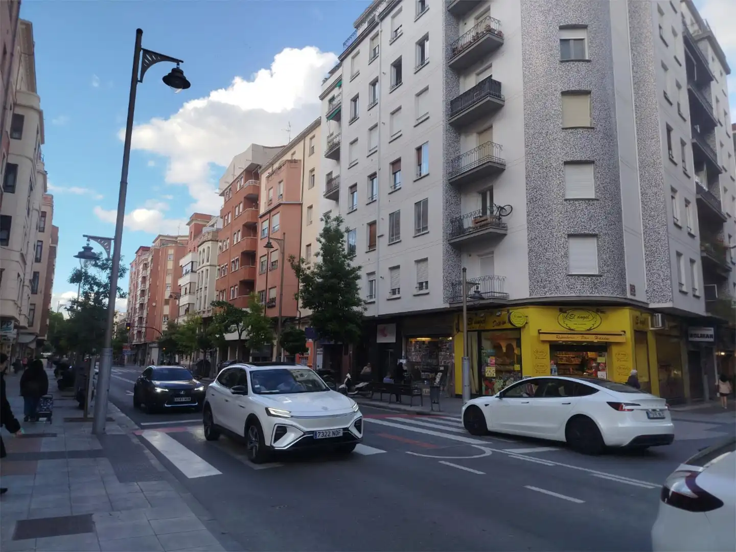 Flat for sale in Avenida de Colón, 9, Residencia Exterior view of Flat for sale in Logroño with Air Conditioner