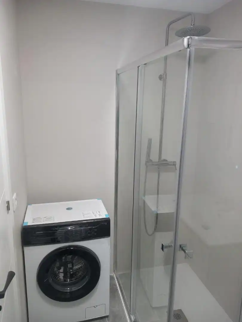 Flat for sale in Avenida de Colón, 9, Residencia Bathroom of Flat for sale in Logroño with Air Conditioner