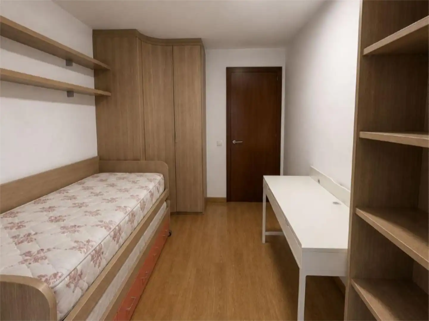 Piso en venta en Carretera Anglès, 29, Santa Coloma de Farners Habitación de Piso en venta en Santa Coloma de Farners con Terraza y Balcón