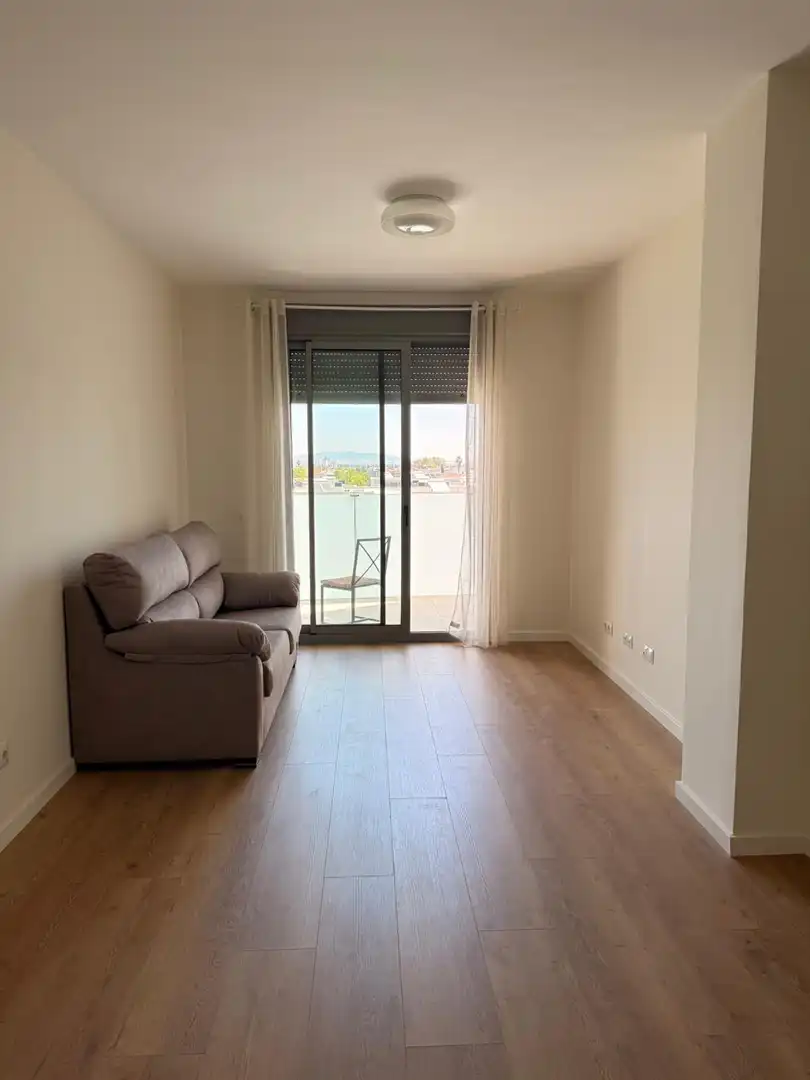 Sala de estar de Piso de alquiler en Jerez de la Frontera con Aire acondicionado, Calefacción y Jardín privado