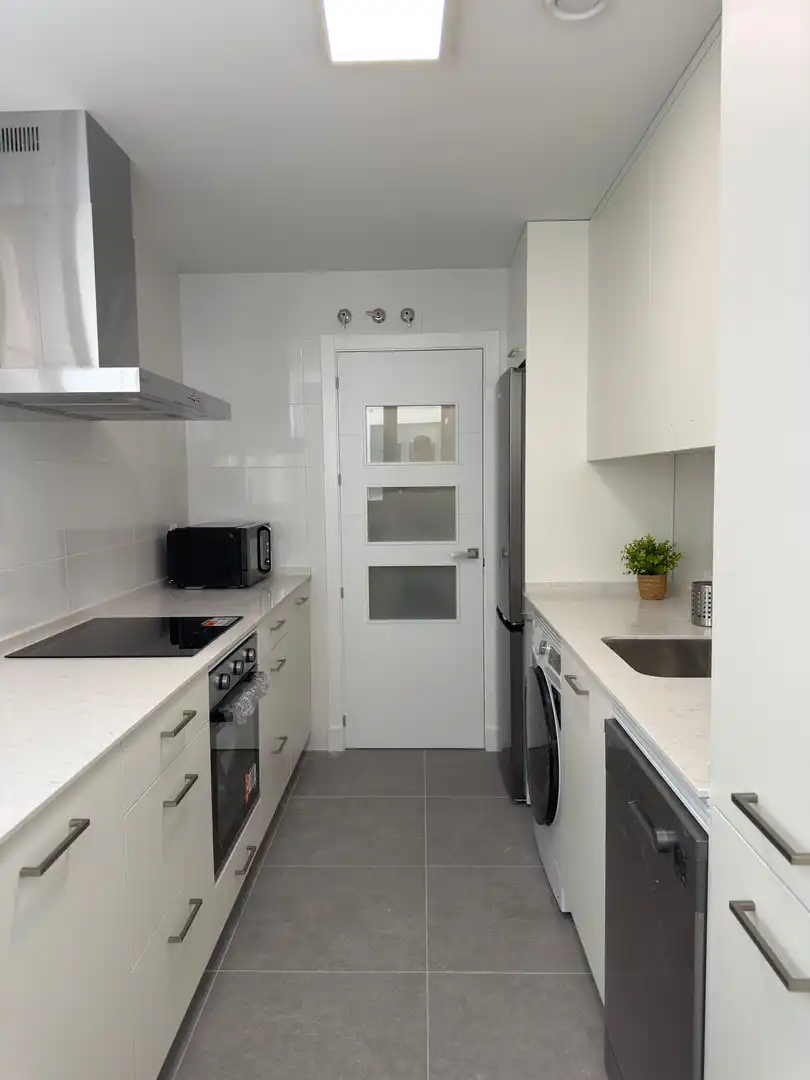 Cocina de Piso de alquiler en Jerez de la Frontera con Aire acondicionado, Calefacción y Jardín privado