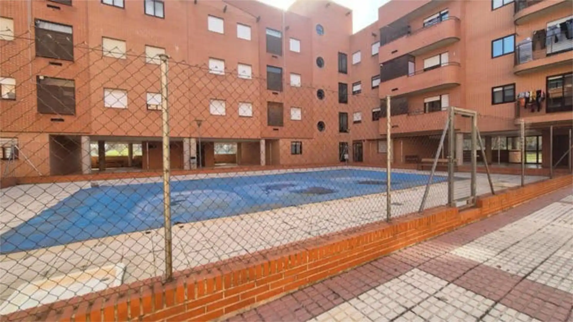 Pis de lloguer a Tejares - Chamberí - Alcades Vista exterior de Pis de lloguer en Salamanca amb Jardí privat, Piscina i Moblat