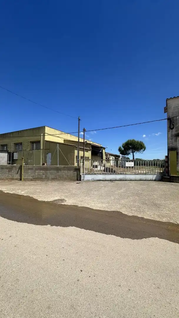 Local en venda a Carrer de la Tria, 13, Ordis Vista exterior de Local en venda en Ordis