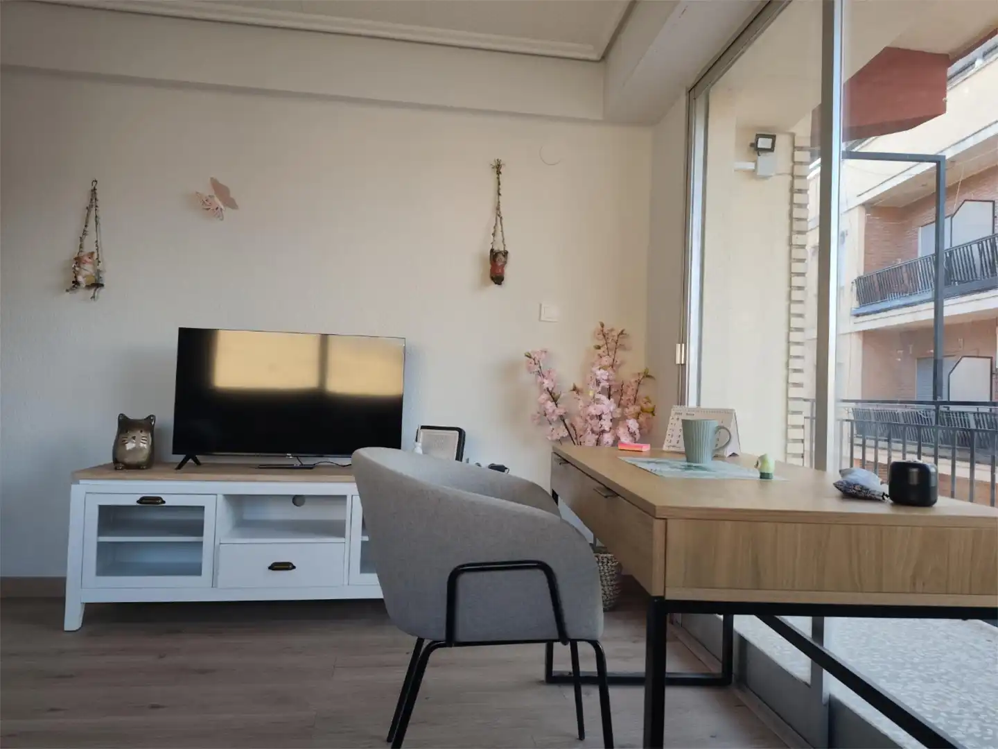 Sala de estar de Piso de alquiler en Chelva con Calefacción, Parquet y Amueblado