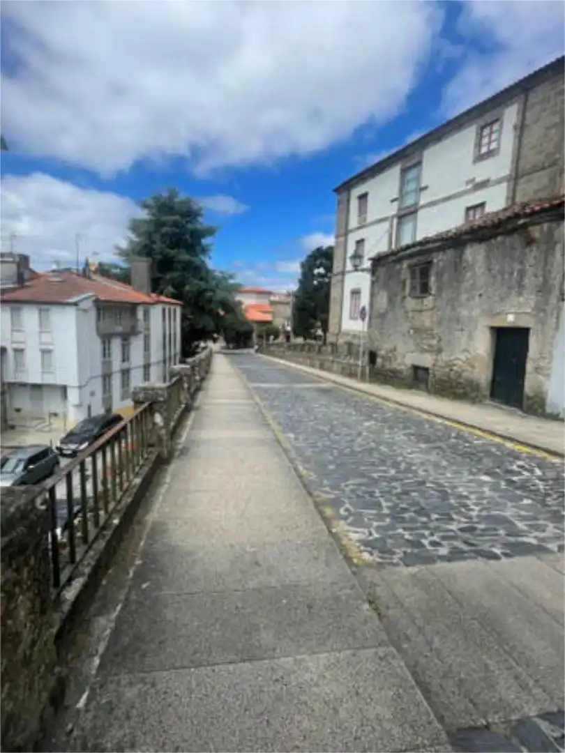 Casa adosada en venta en Campus Norte - San Caetano Vista exterior de Casa adosada en venta en Santiago de Compostela con Terraza
