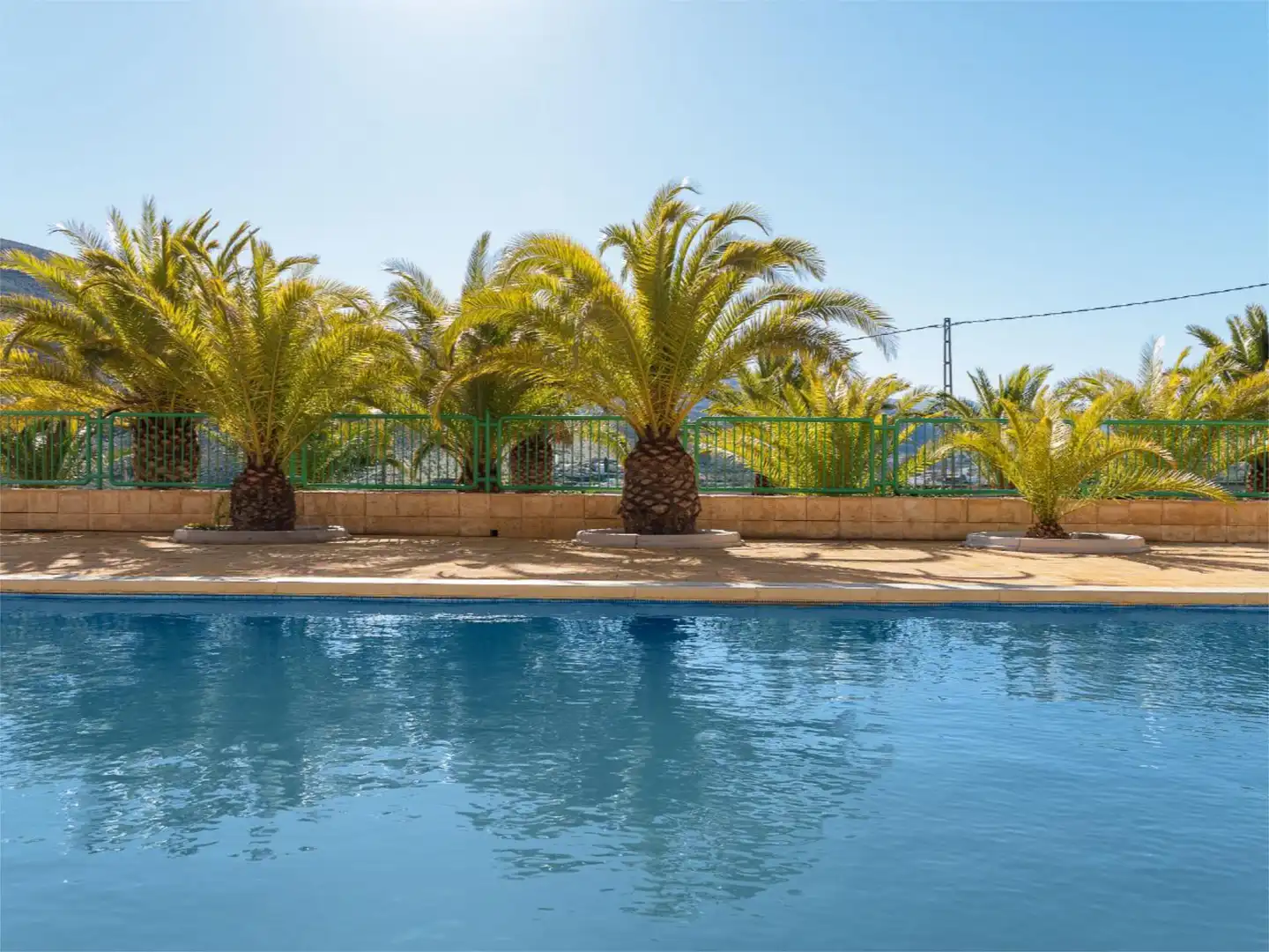 Piscina de Casa o xalet en venda en Las Tres Villas amb Aire condicionat, Calefacció i Jardí privat