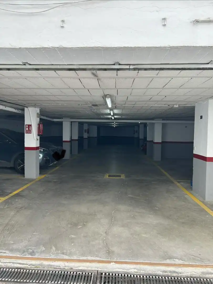 Garage zum Verkauf in Ronda de la Huerta Nueva, 13, Salesianos Parkplatz von Garage zum Verkauf in Utrera