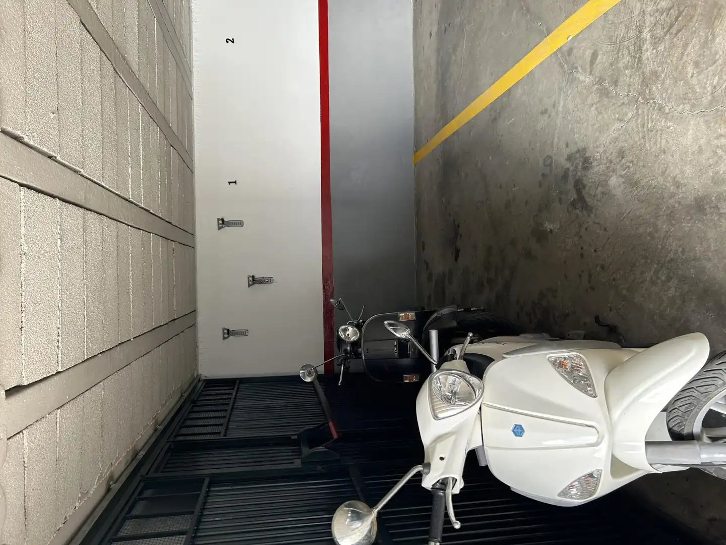 Garage zum Verkauf in Ronda de la Huerta Nueva, 13, Salesianos Parkplatz von Garage zum Verkauf in Utrera