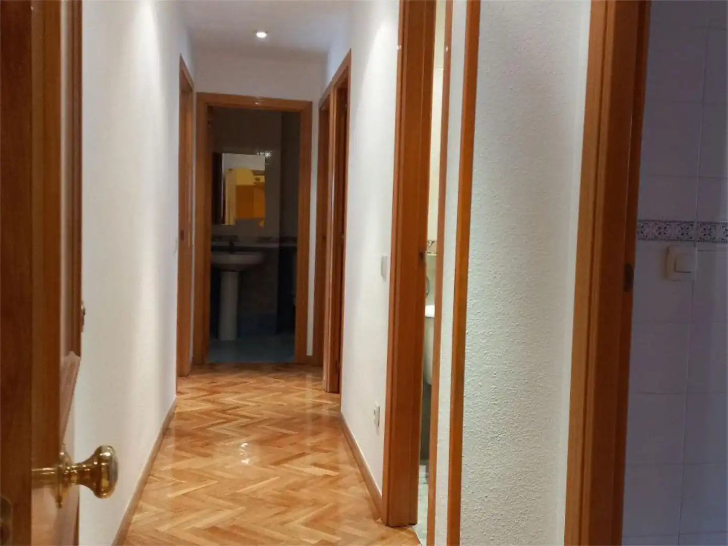 Flat for rent in General, 34, Casco Histórico de Barajas Flat for rent in Madrid with Air Conditioner, Private garden and Parquet flooring