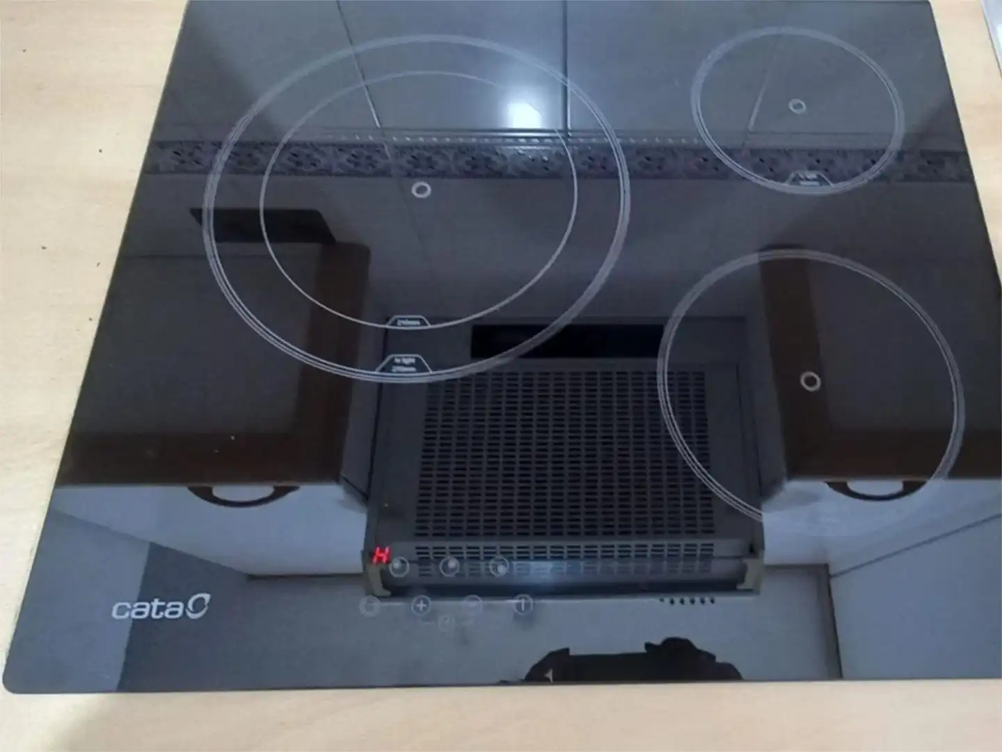 Flat for rent in General, 34, Casco Histórico de Barajas Kitchen of Flat for rent in Madrid with Air Conditioner, Private garden and Parquet flooring