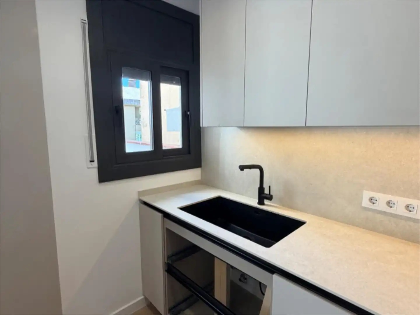 Piso en venta en Carrer Sant Esteve, 13, Centre Piso en venta en Carrer Sant Esteve, 13, Centre