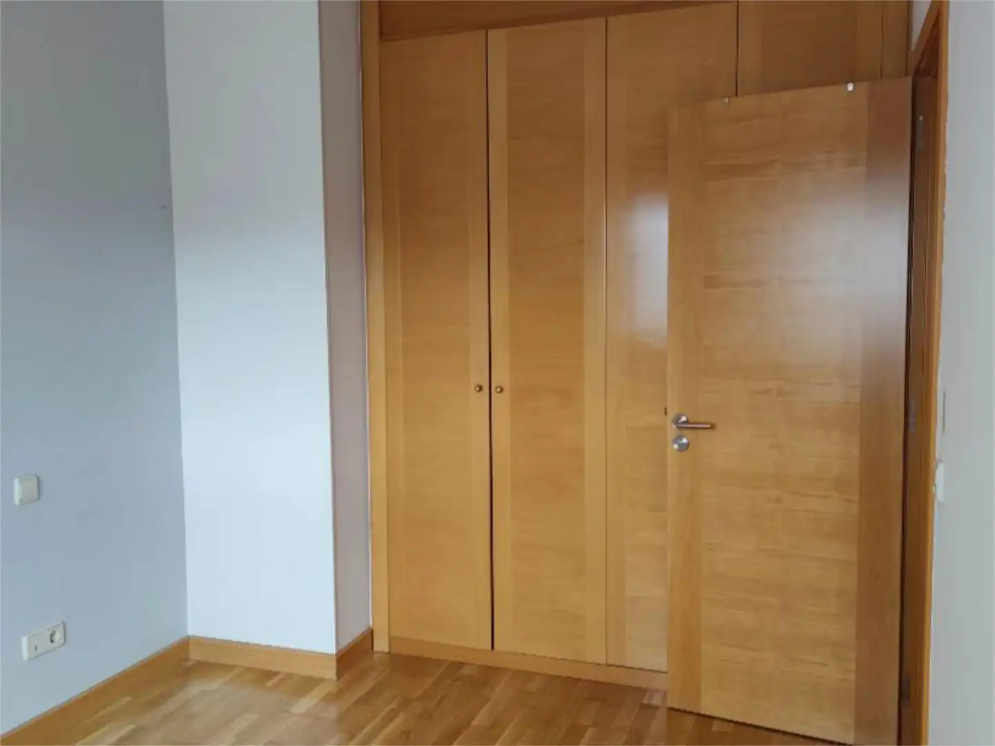 Habitación de Ático en venta en Collado Villalba con Calefacción, Terraza y Trastero