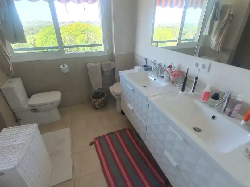 Flat for rent in Santa Fe, 7, Los Remedios Bathroom of Flat for rent in Sevilla Capital with Air Conditioner and Terrace