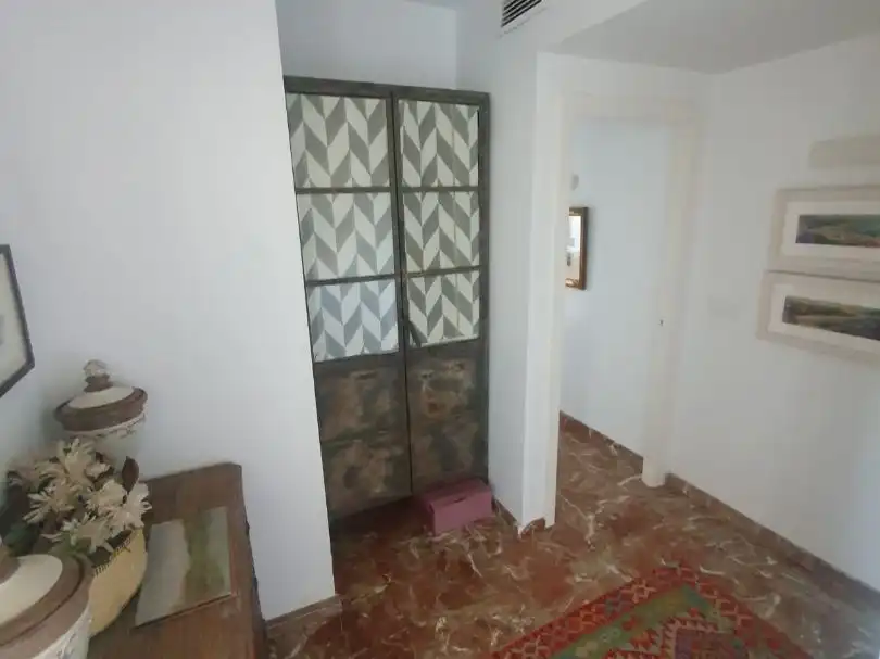 Flat for rent in Santa Fe, 7, Los Remedios Flat for rent in Sevilla Capital with Air Conditioner and Terrace