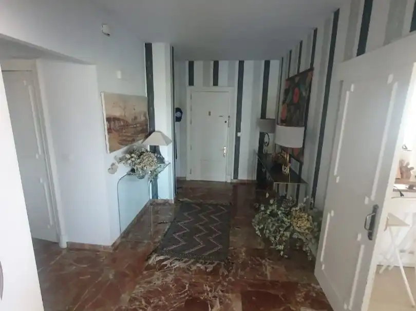 Flat for rent in Santa Fe, 7, Los Remedios Flat for rent in Sevilla Capital with Air Conditioner and Terrace