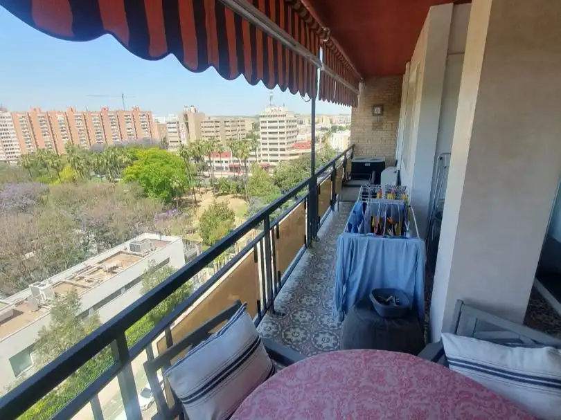 Flat for rent in Santa Fe, 7, Los Remedios Terrace of Flat for rent in Sevilla Capital with Air Conditioner and Terrace