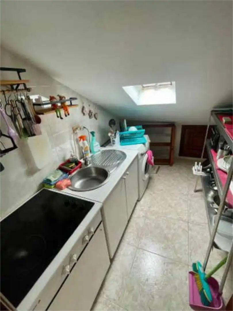 Küche von Wohnung zur Miete in Guntín mit Heizung und Möbliert