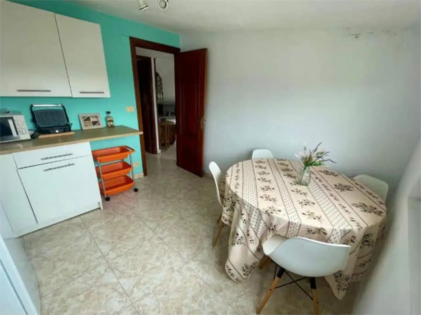Küche von Wohnung zur Miete in Guntín mit Heizung und Möbliert