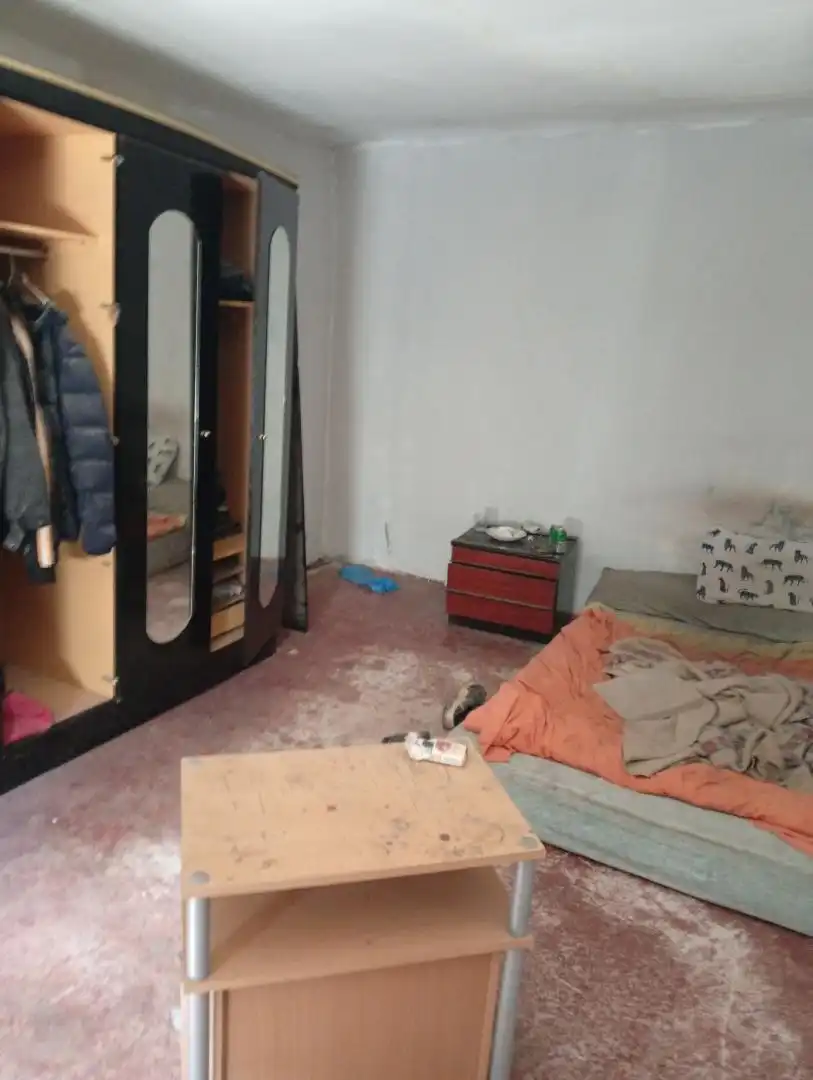 Casa adosada en venda a Calle la Iglesia, 5, Villahán Dormitori de Casa adosada en venda en Villahán amb Traster i TV