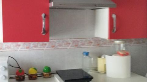 Foto 2 de Piso en venta en Calle Valdelarco, 24, Cruz Roja, Sevilla Capital