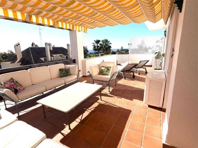 Piso en Alquiler en Calle Sierra Cazorla, 94D en Lomas de Marbella Club