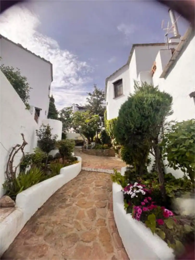 Wohnungen zum Verkauf in Alpujarra de la Sierra Außenansicht von Wohnungen zum Verkauf in Alpujarra de la Sierra mit Heizung, Privatgarten und Möbliert