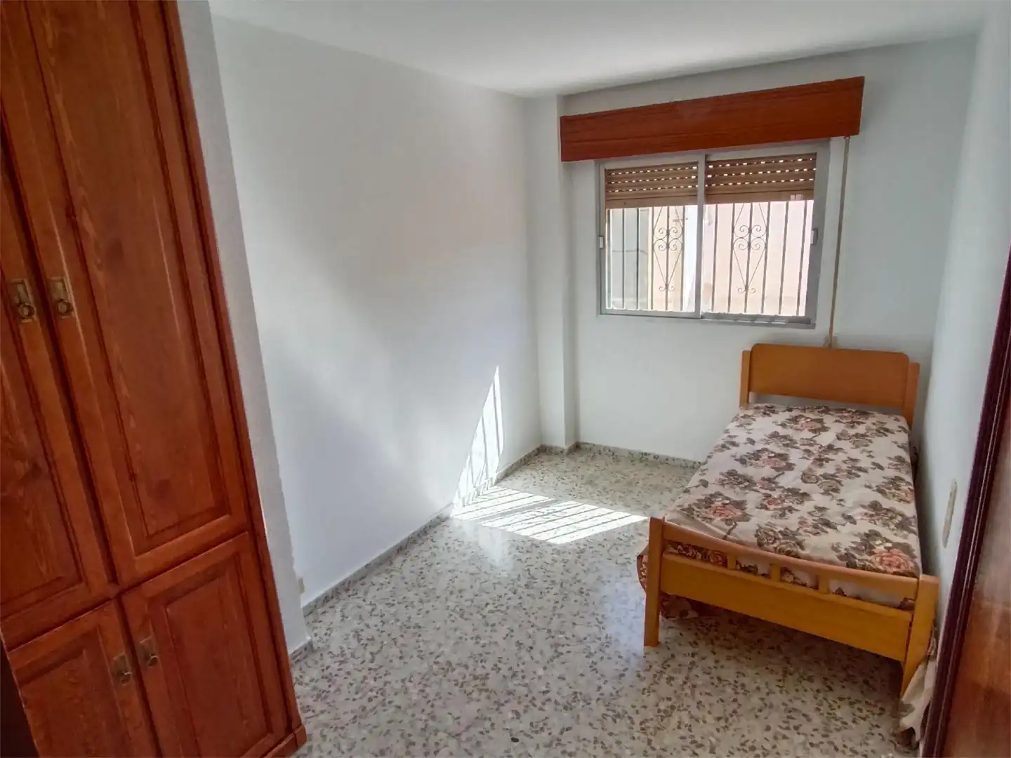 Wohnung zur Miete in Avenida de Jun, 2, Pulianas Schlafzimmer von Wohnung zur Miete in Pulianas mit Terrasse, Abstellraum und Balkon