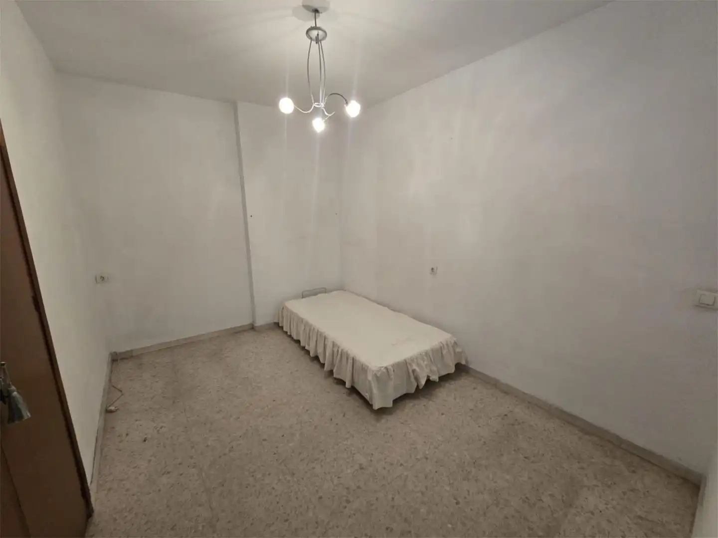 Flat for sale in Calle José María Moreno Galván, 12, La Calzada - La Florida