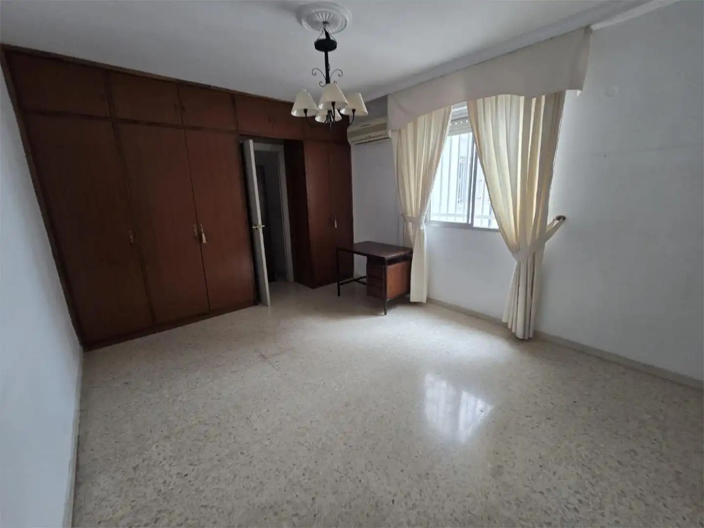 Flat for sale in Calle José María Moreno Galván, 12, La Calzada - La Florida