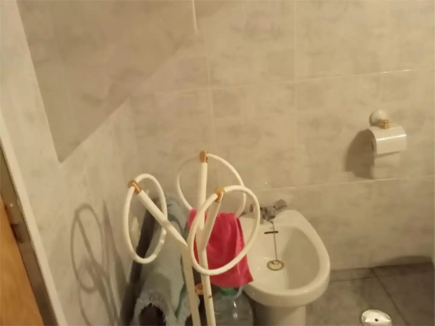 Badezimmer von Wohnung zum Verkauf in Nombela
