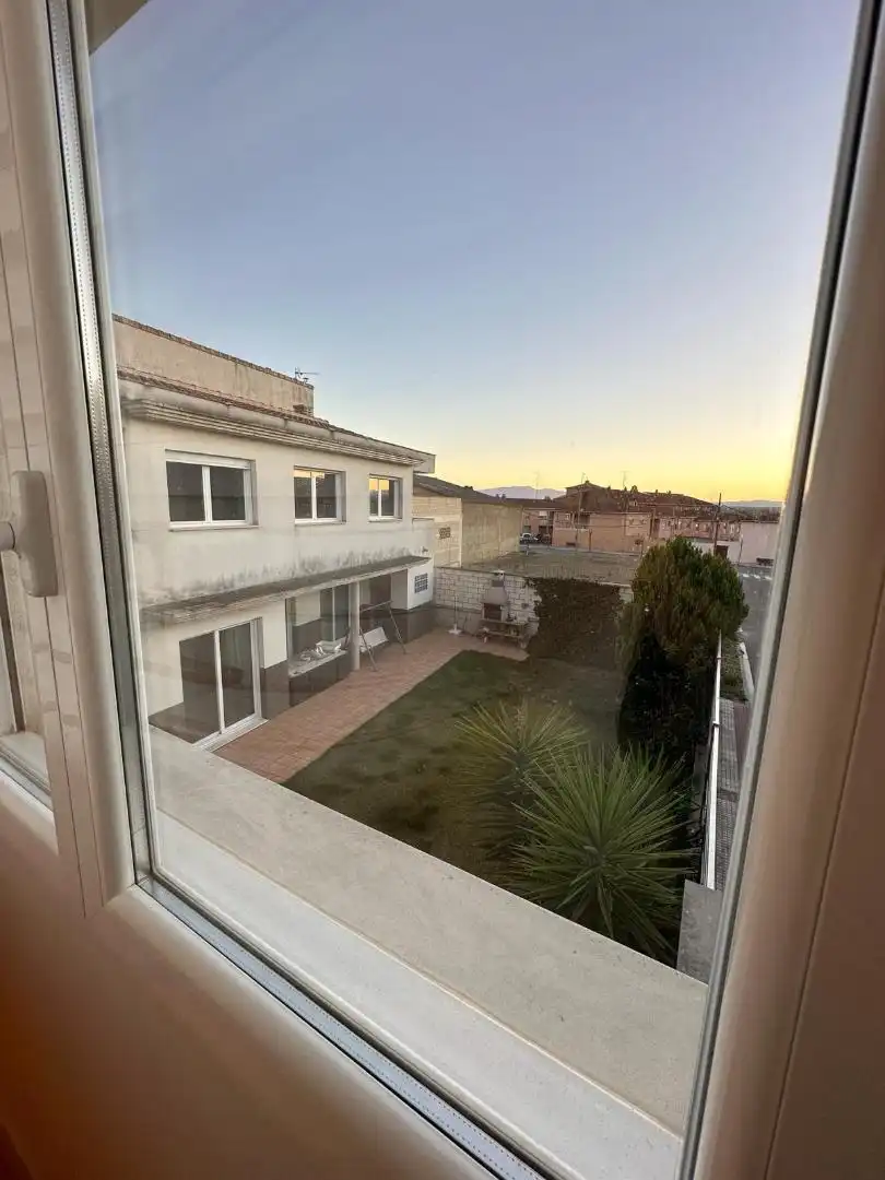 Houses for sale in Calle Bornax, 13, Valtierra Exterior view of Houses for sale in Valtierra with Air Conditioner, Heating and Private garden