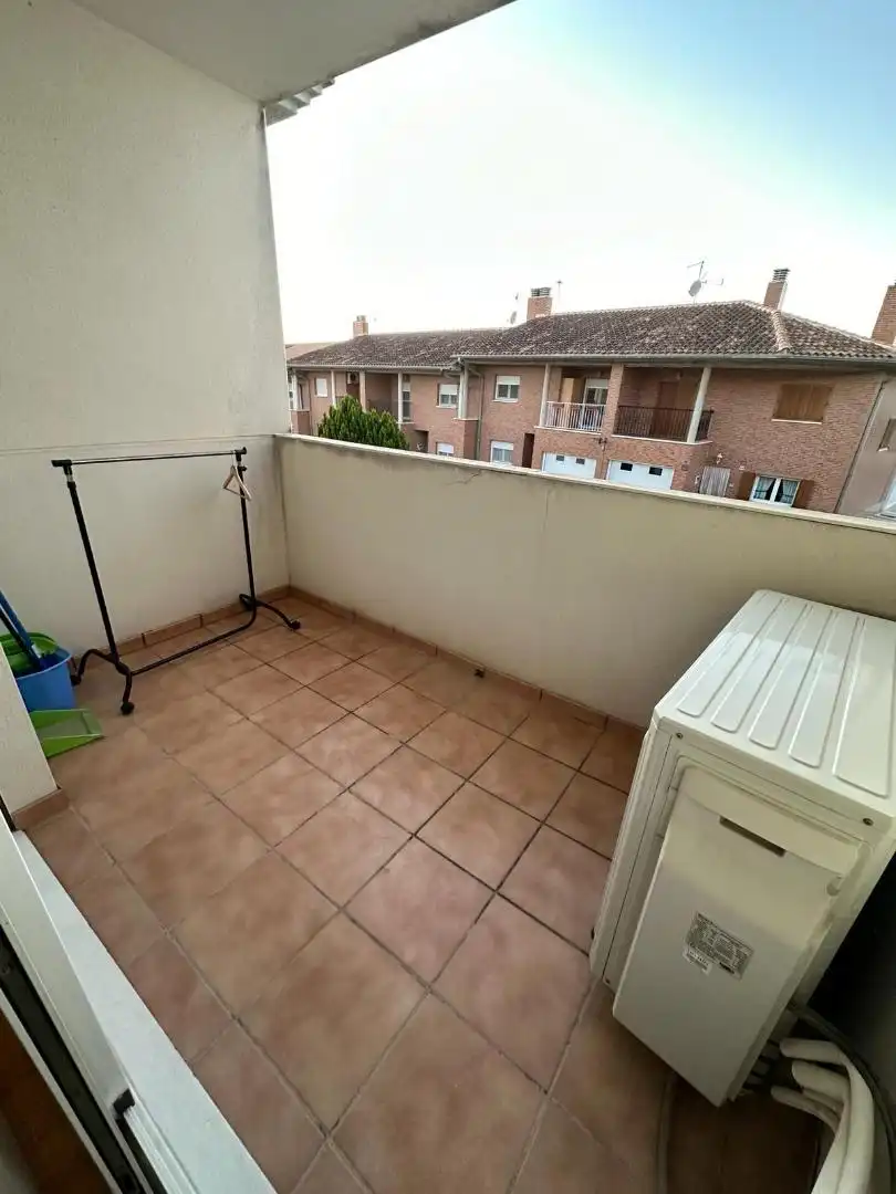 Houses for sale in Calle Bornax, 13, Valtierra Balcony of Houses for sale in Valtierra with Air Conditioner, Heating and Private garden