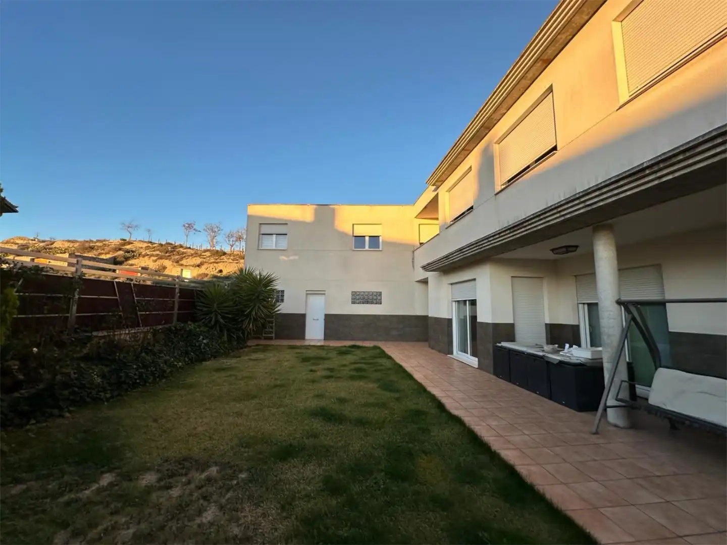 Houses for sale in Calle Bornax, 13, Valtierra Exterior view of Houses for sale in Valtierra with Air Conditioner, Heating and Private garden