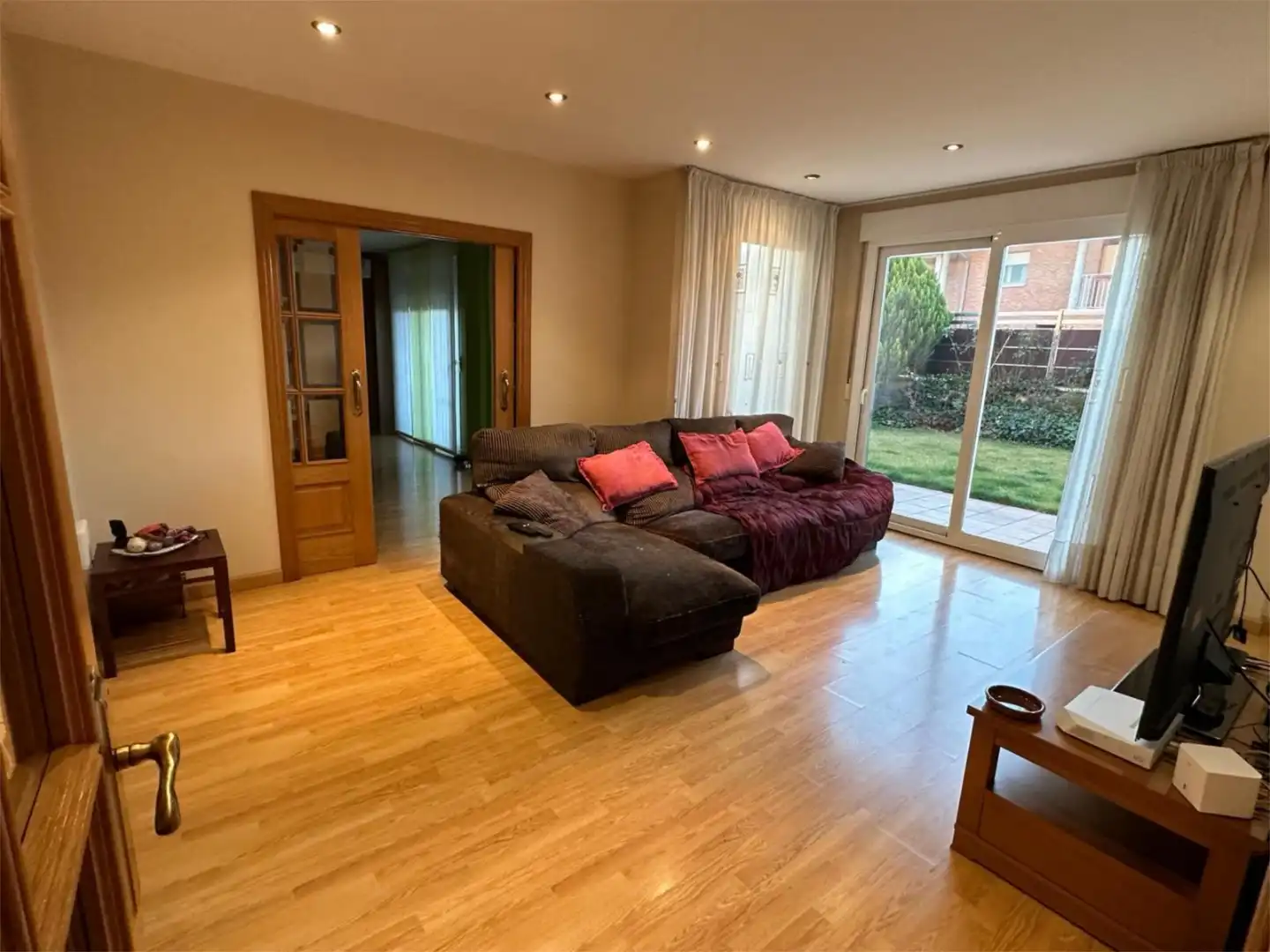 Houses for sale in Calle Bornax, 13, Valtierra Living room of Houses for sale in Valtierra with Air Conditioner, Heating and Private garden