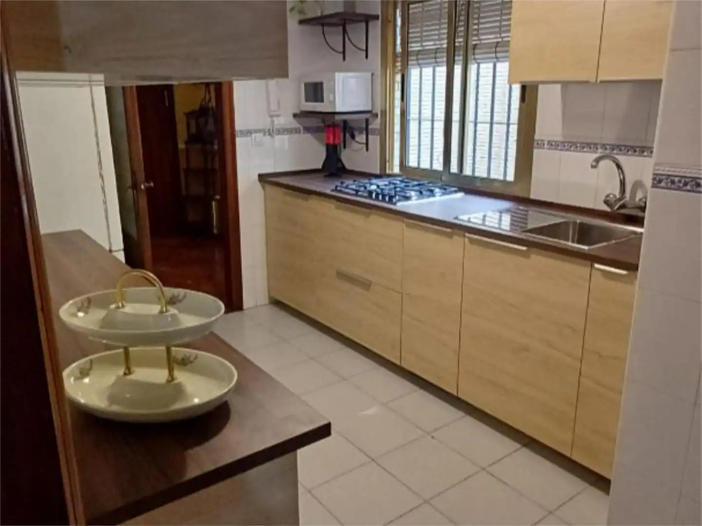 Room in Avenida de Diego Martínez Barrio, 15, Parque María Luisa -Giralda Sur