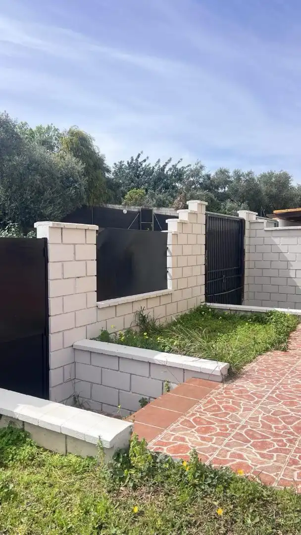Casa o chalet en venta en Calle Miguel Ángel Isla Lucio, 2, Manantiales - Lagar - Cortijo Vista exterior de Casa o chalet en venta en Alhaurín de la Torre con Aire acondicionado, Terraza y Balcón