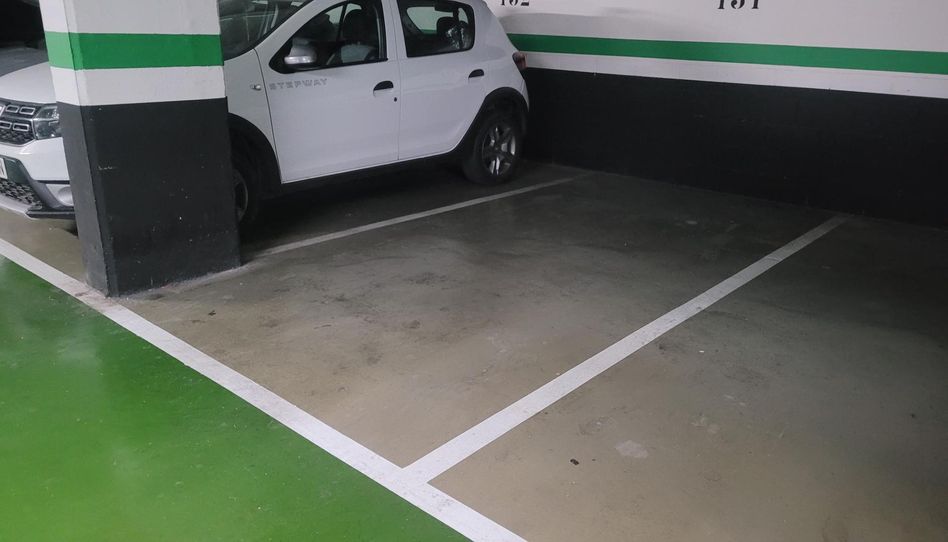Garaje en venta en Avinguda de la República Argentina, 8, Sant Ildefons, Cornellà de Llobregat - imagen 1 Foto 1 de Garaje en venta en Avinguda de la República Argentina, 8, Sant Ildefons, Cornellà de Llobregat