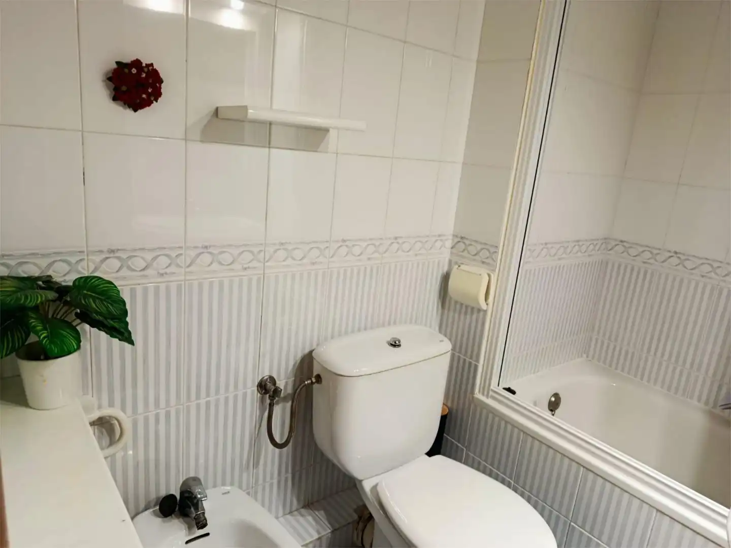 Flat for sale in Carrer D'antoni de Bofarull, 10, Ponent Bathroom of Flat for sale in Reus with Air Conditioner and Balcony
