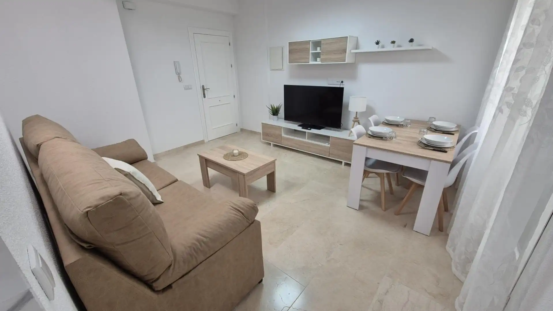 Sala de estar de Piso de alquiler en Cehegín con Aire acondicionado, Amueblado y Horno