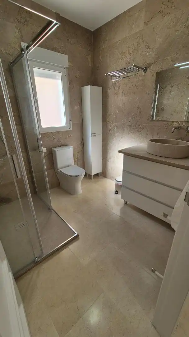 Baño de Piso de alquiler en Cehegín con Aire acondicionado, Amueblado y Horno