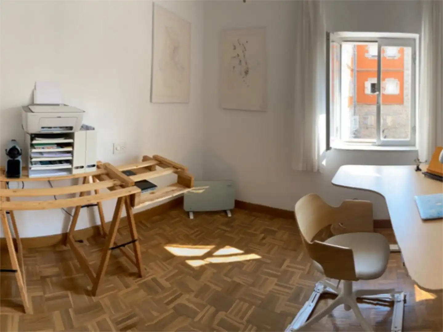 Room in Calle Cuartel de la Montaña, 2, Estación Bedroom of Flat for share in Ávila with Heating, Parquet flooring and Furnished