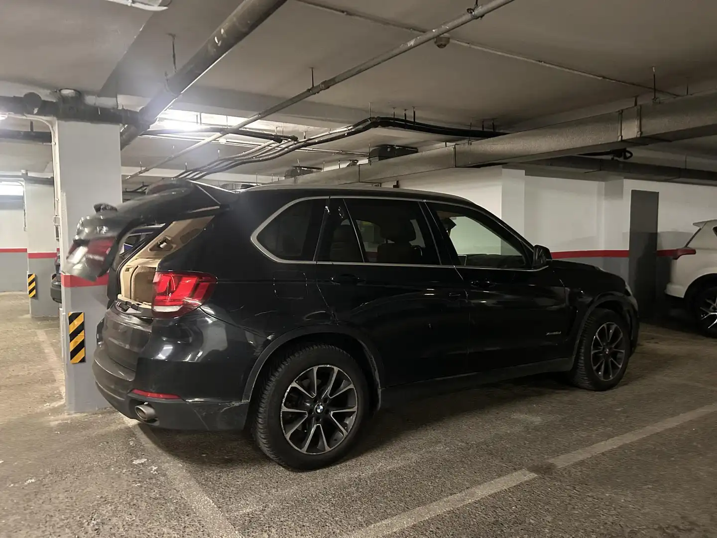 Garage zur Miete in Calle de Campomanes, 12, Fontán Parkplatz von Garage zur Miete in Oviedo
