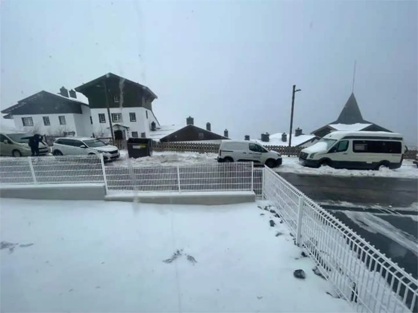 Parking de Apartamento de alquiler en Sierra Nevada con Calefacción, Trastero y Amueblado