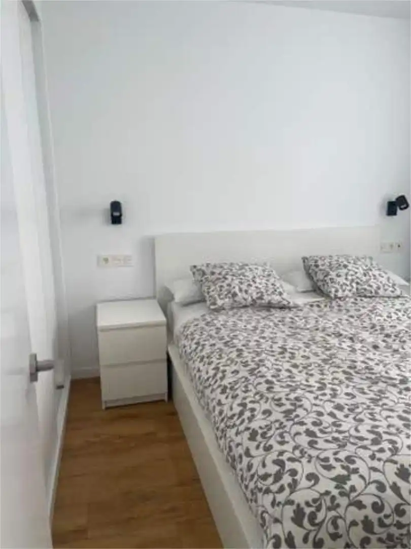 Habitación de Apartamento de alquiler en Sierra Nevada con Calefacción, Trastero y Amueblado
