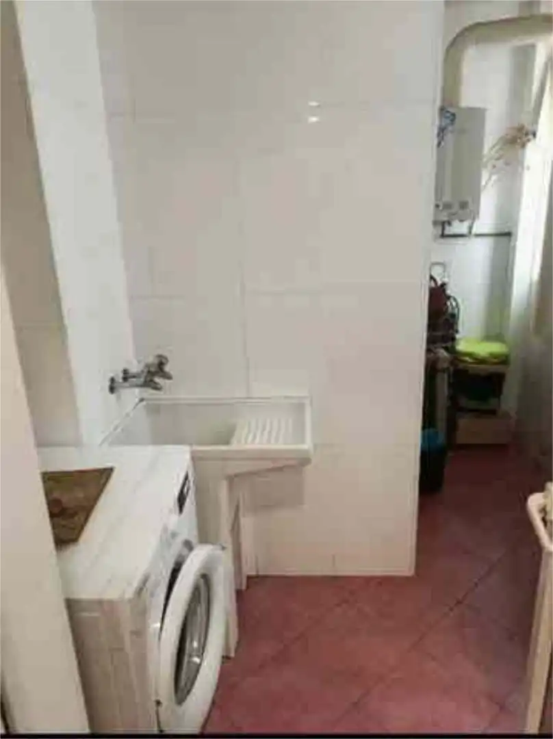 Piso en venta en Tiro de Línea Baño de Piso en venta en Sevilla con Calefacción, Jardín privado y Terraza