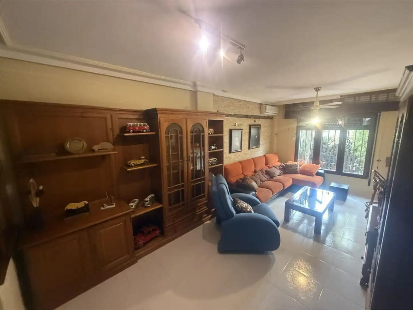 Living room of Houses for rent in Almodóvar del Campo  with Air Conditioner, Heating and Private garden