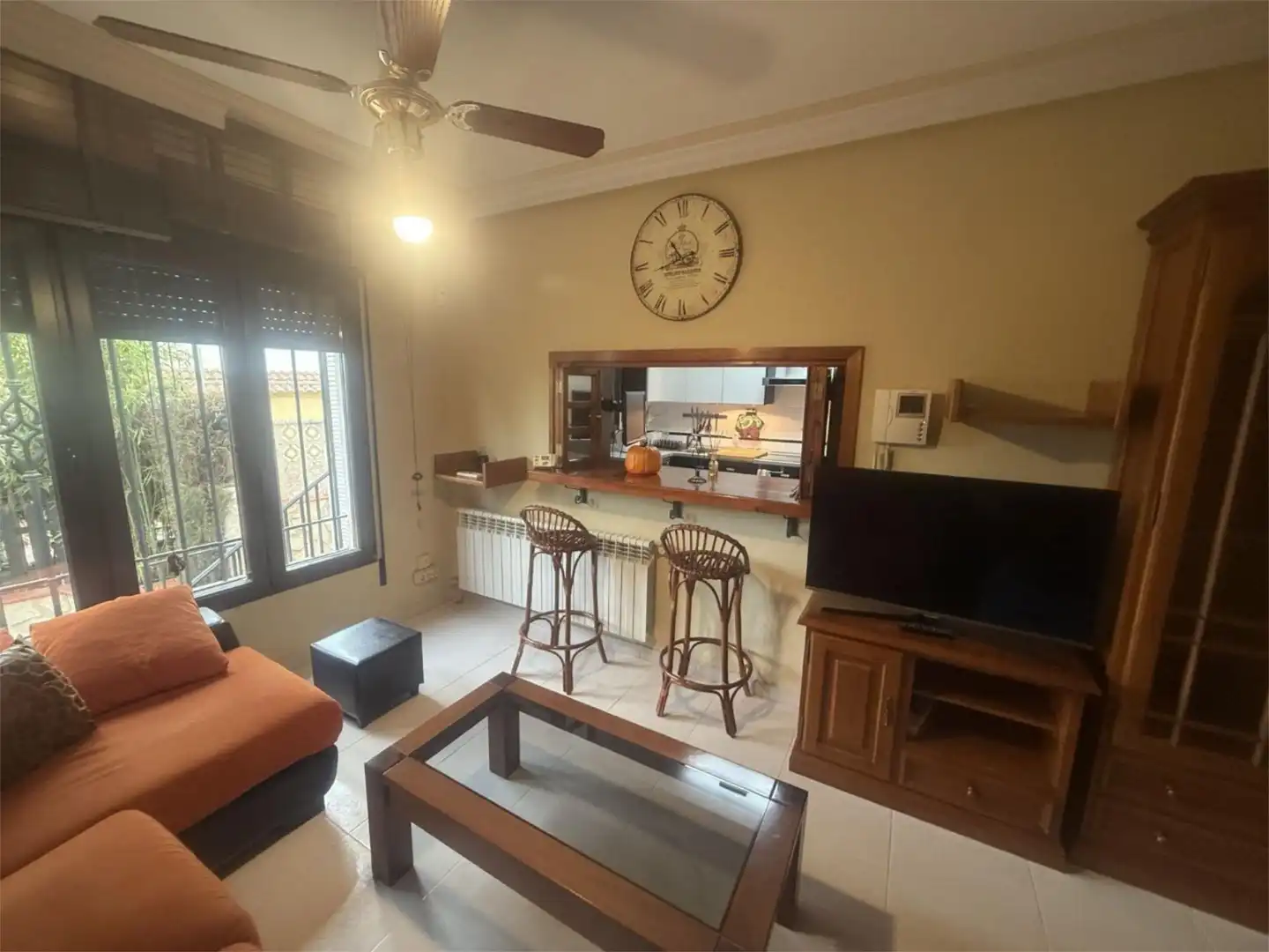 Living room of Houses for rent in Almodóvar del Campo  with Air Conditioner, Heating and Private garden