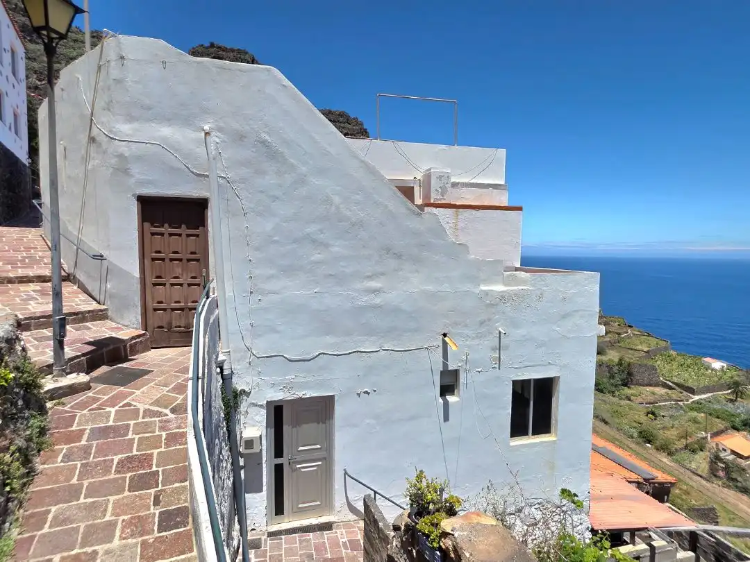 Flat for sale in Calle la Quebrada, 1, Agulo Exterior view of Flat for sale in Agulo with Terrace, Storage room and Balcony
