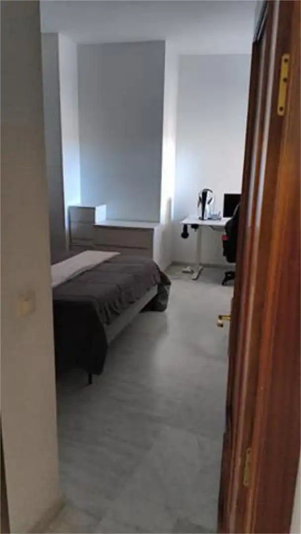 Habitación de Apartamento de alquiler en Bormujos con Calefacción, Terraza y Piscina