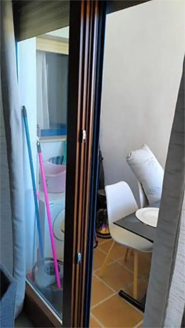 Habitación de Apartamento de alquiler en Bormujos con Calefacción, Terraza y Piscina
